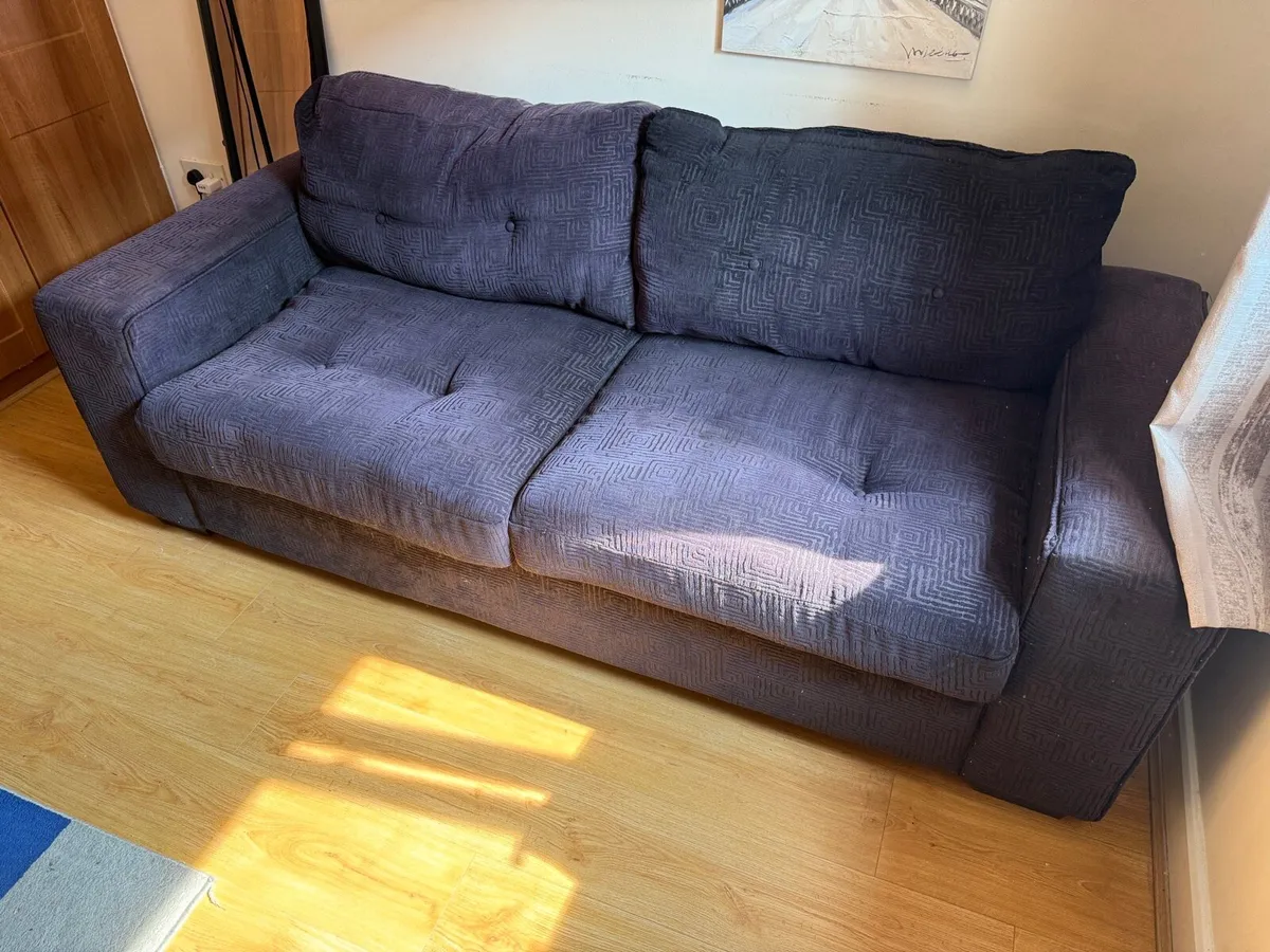 Couch sofa bed DFS - Image 1