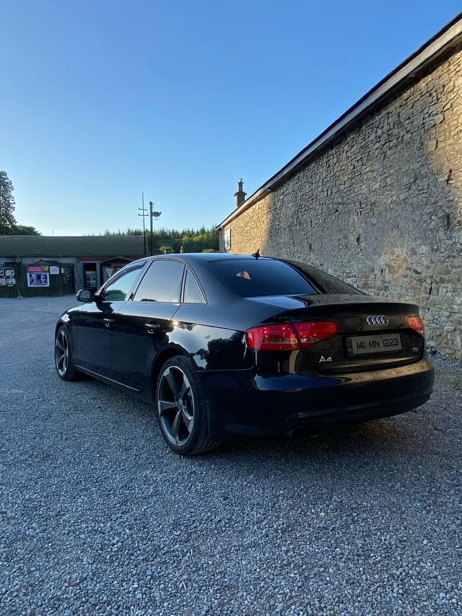 Audi A4 - Image 2