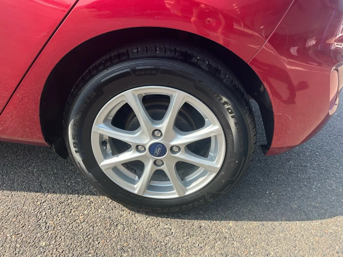Ford Fiesta - Image 4