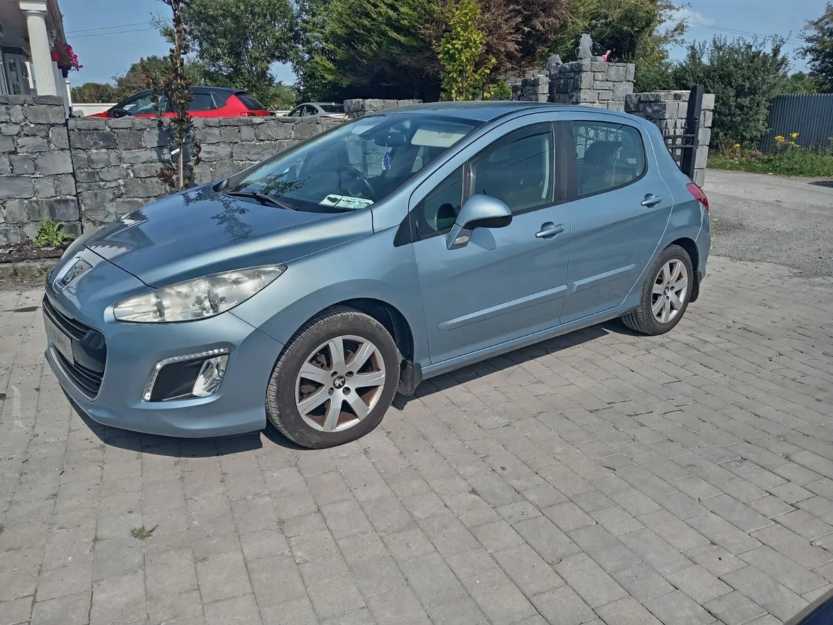 Peugeot 308 2012 (new test and long tax) - Image 2