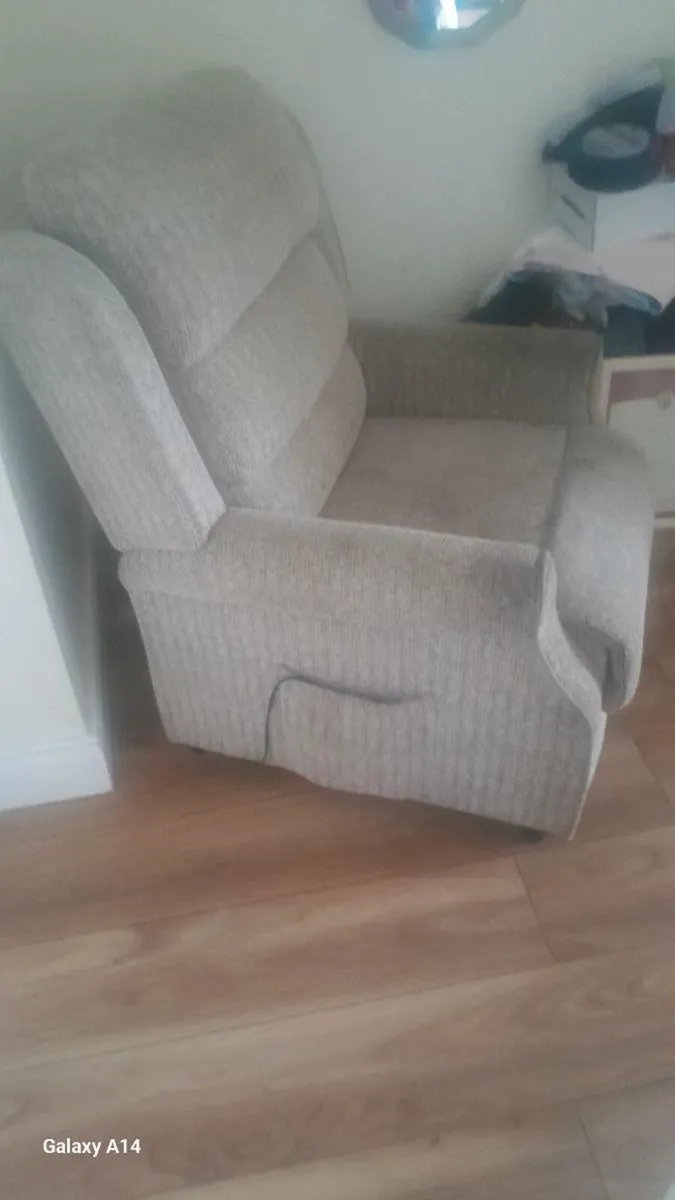 Chair recliner - Image 1