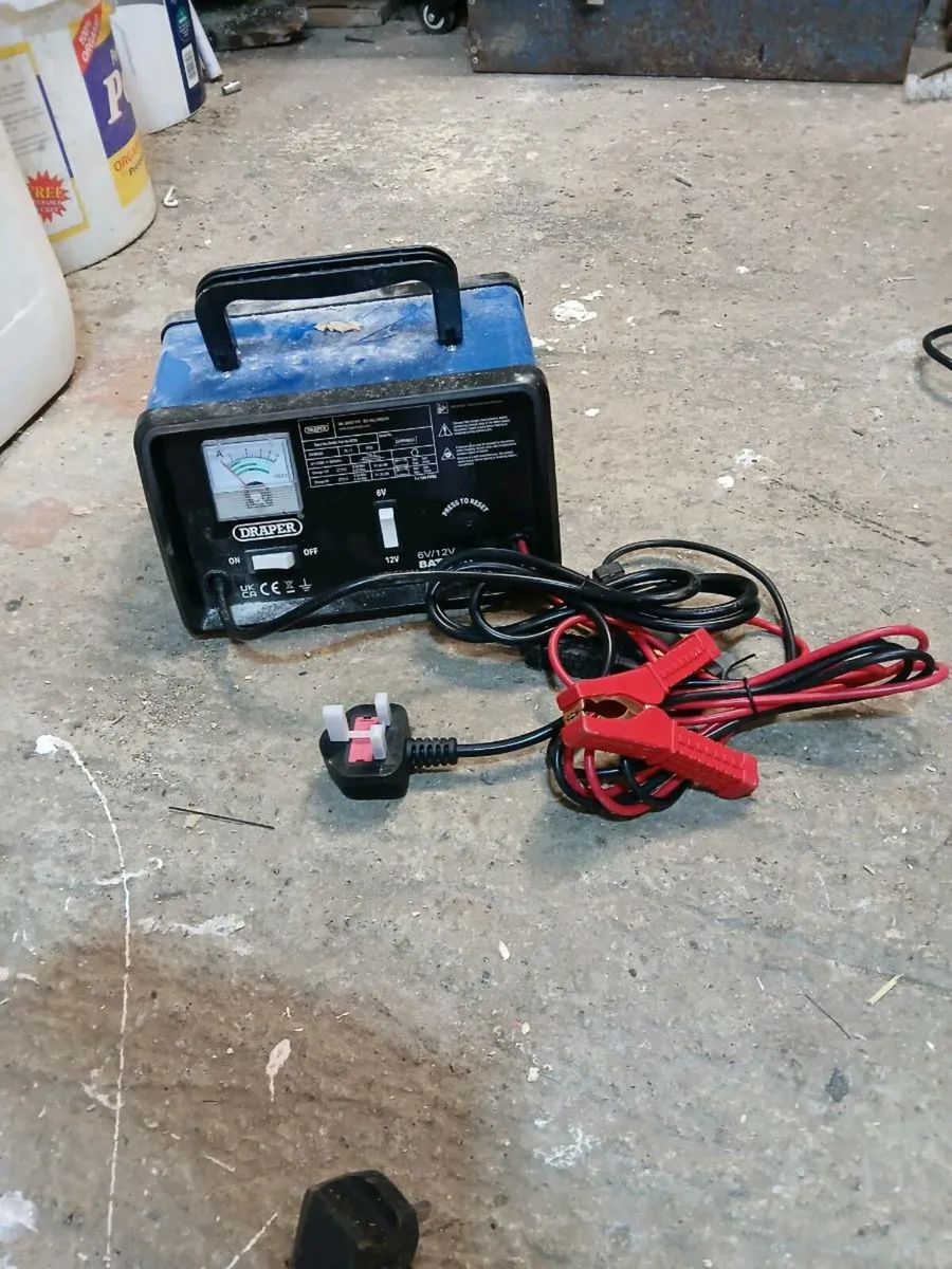 12 v battery charger - Image 2