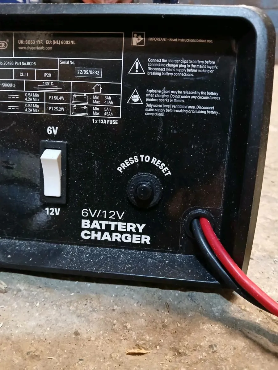 12 v battery charger - Image 3