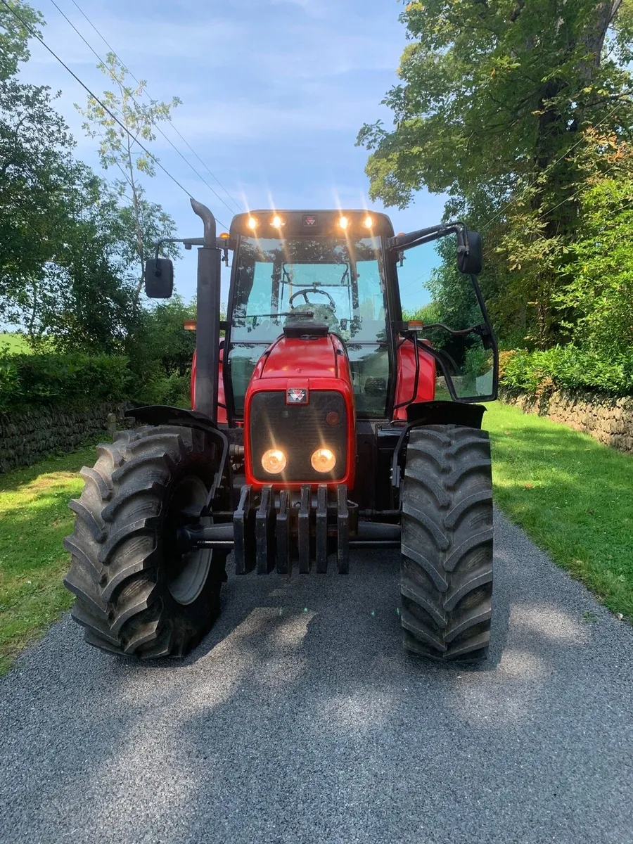 Massey Ferguson - Image 1