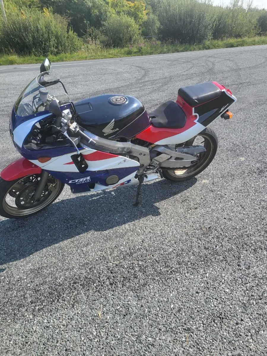 Honda CBR400 RR - Image 4