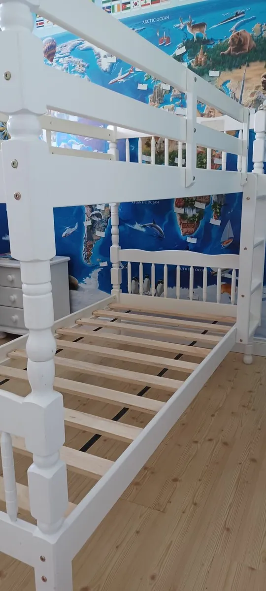 Bunk bed - Image 1