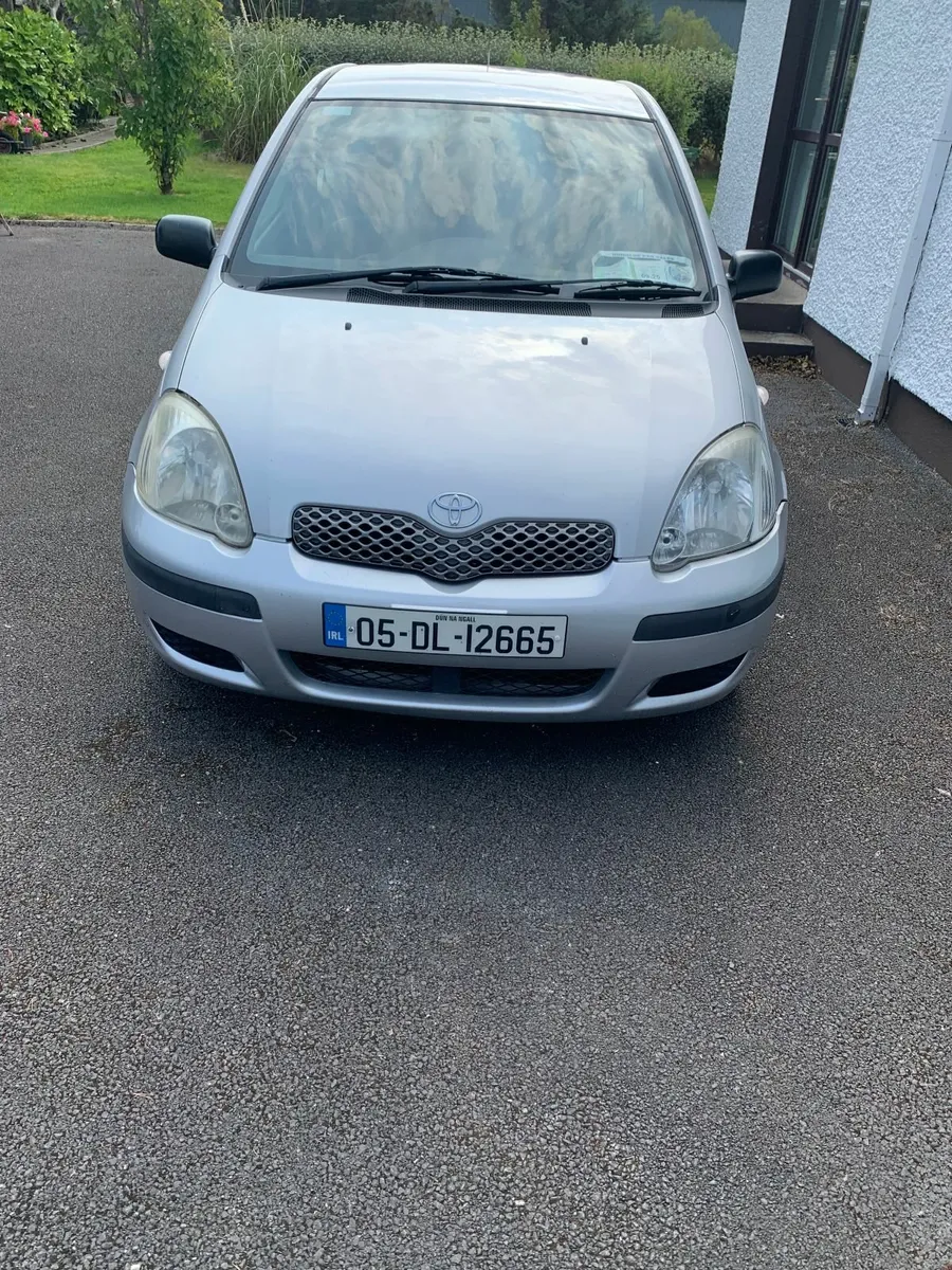 Toyota Yaris 2005 - Image 1