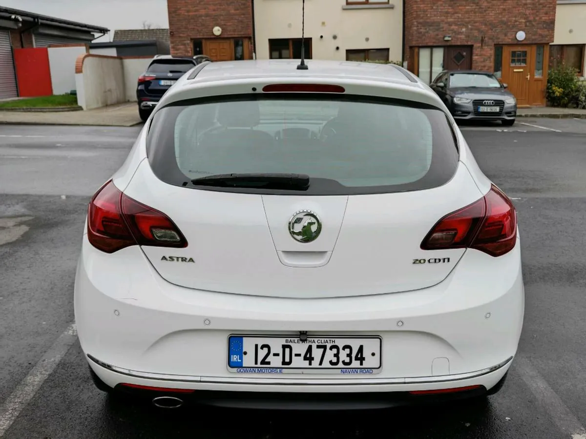 Astra 2.0 CDTi Elite - Image 2