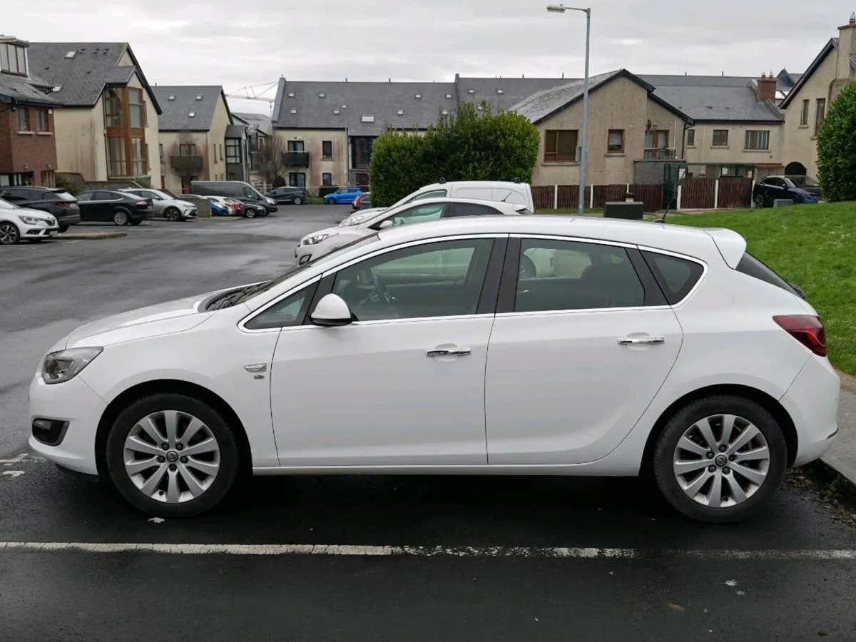 Astra 2.0 CDTi Elite - Image 4