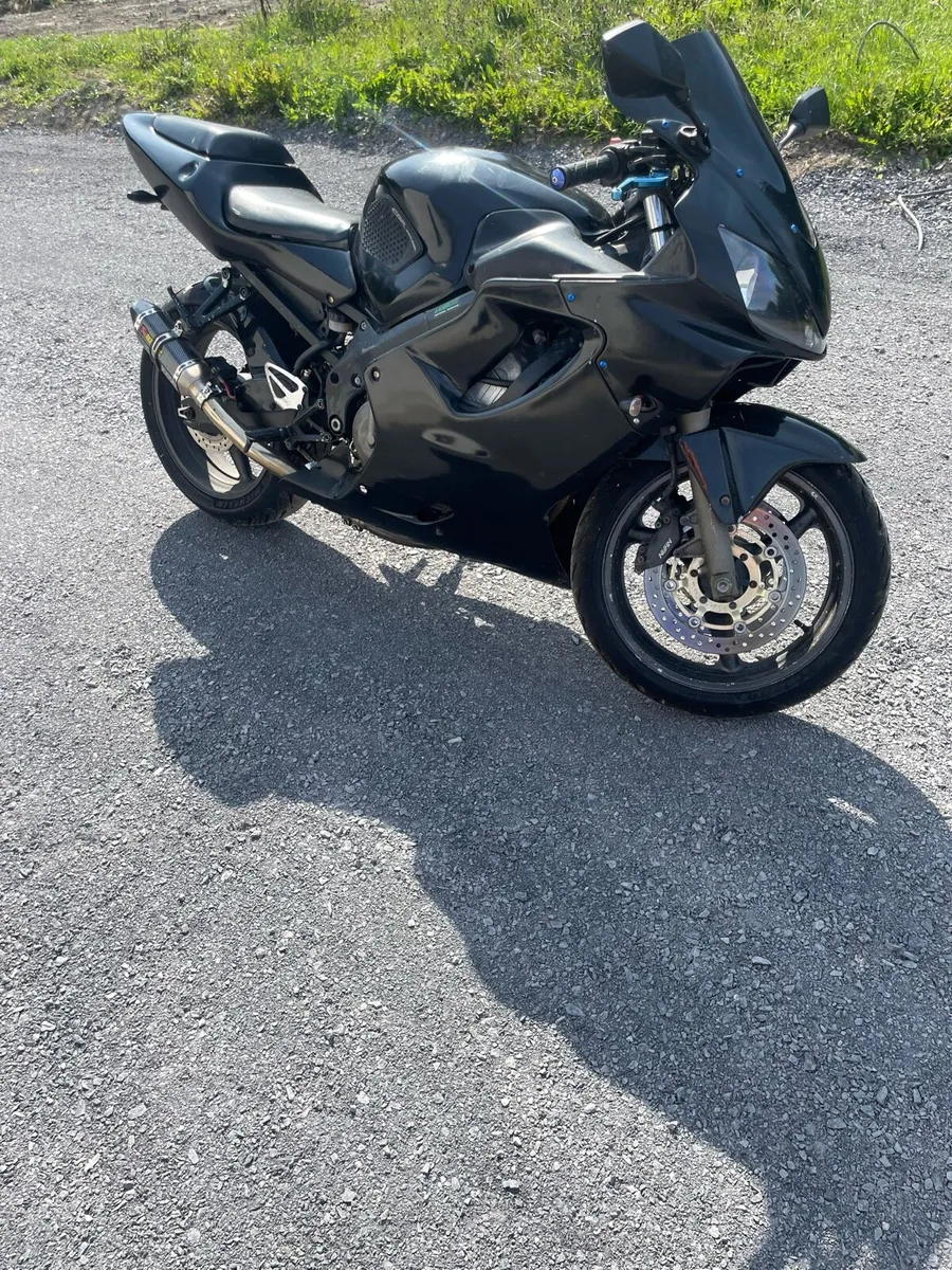 Honda CBR600 F4i - Image 3
