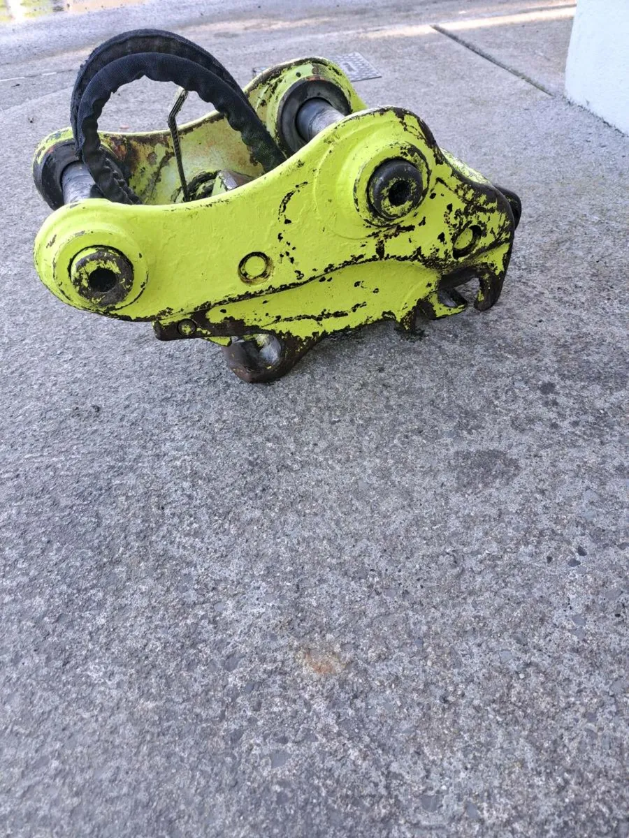 Double Locking Quich Hitch - Image 1