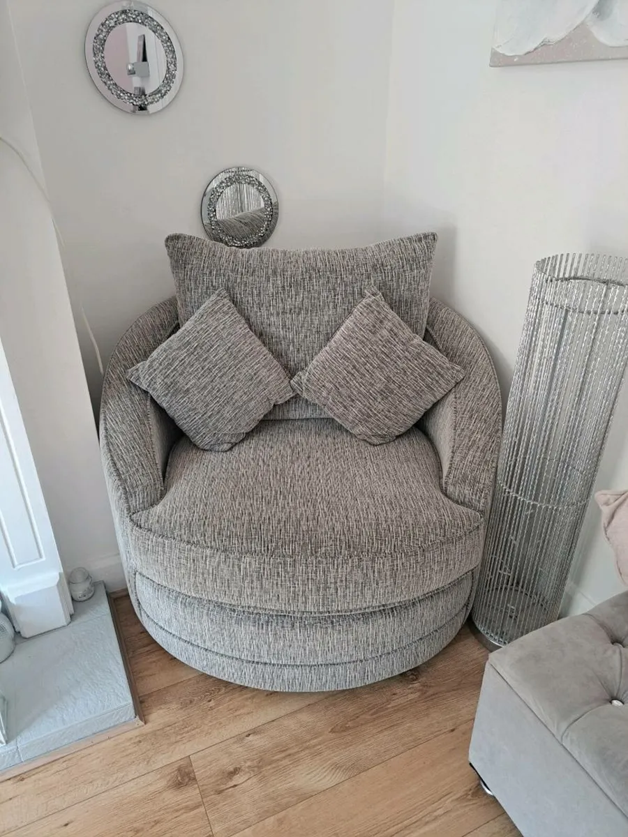 Sofa - Image 2