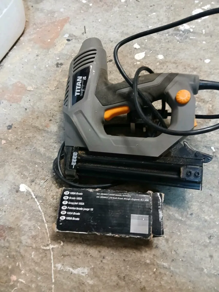 Brad nail gun - Image 2