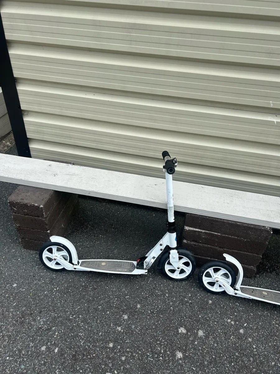 Scooter - Image 2