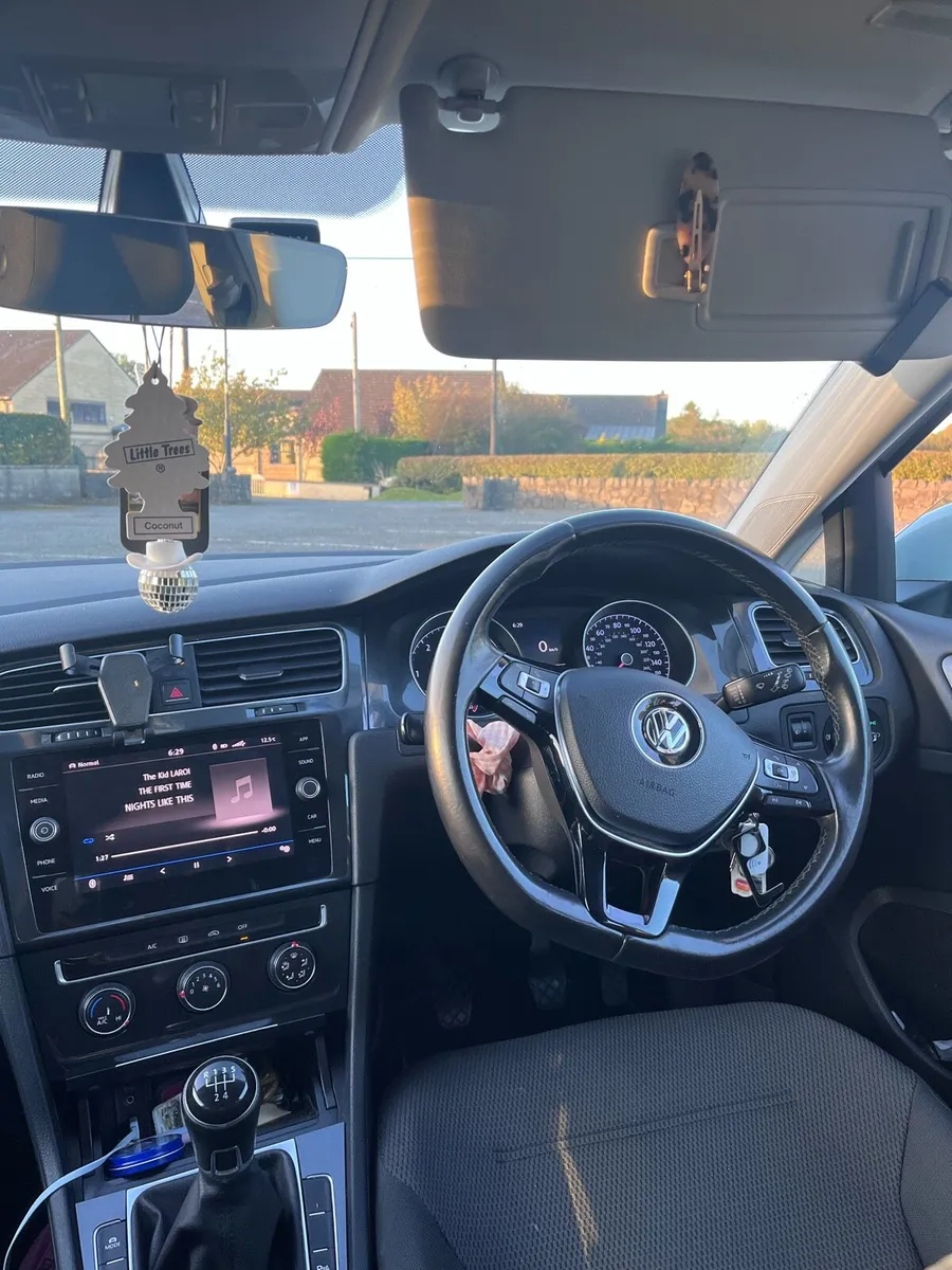 VW Golf - Image 4
