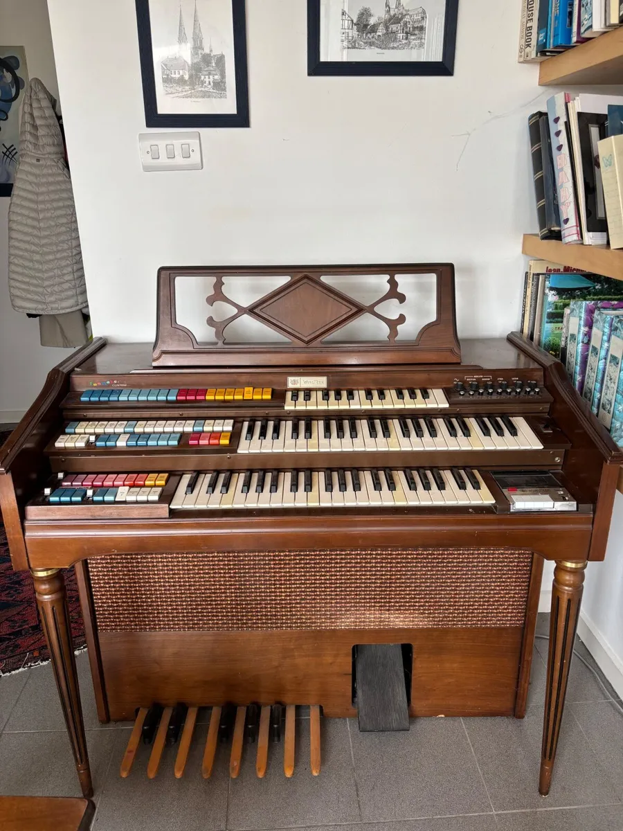 Wurlitzer organ - Image 2