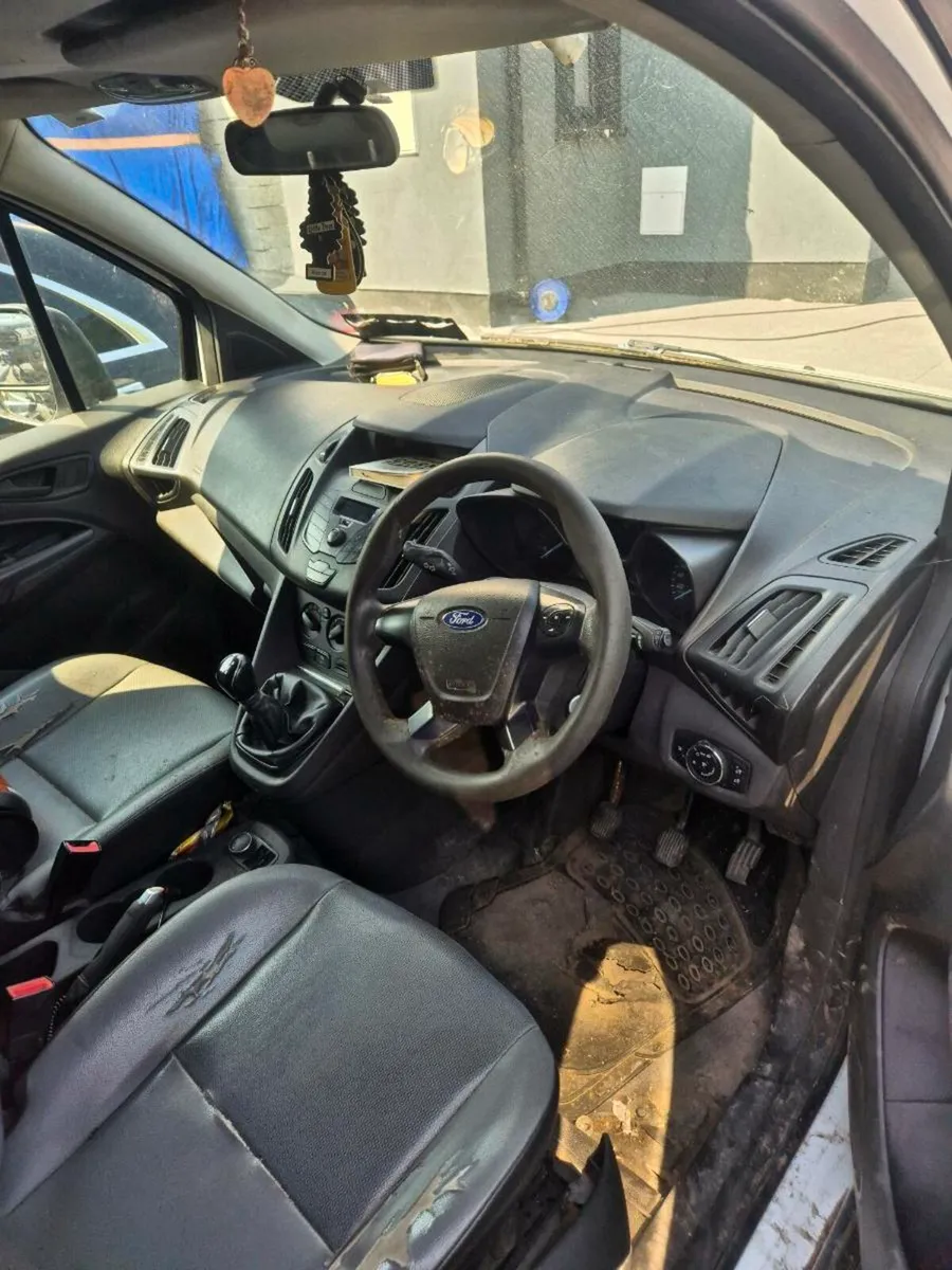 2014 Ford transit connect needs (engine) - Image 4