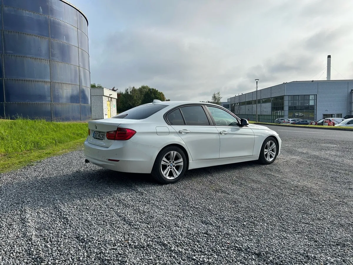 2012 bmw 3series f30 2.0 diesel - Image 4