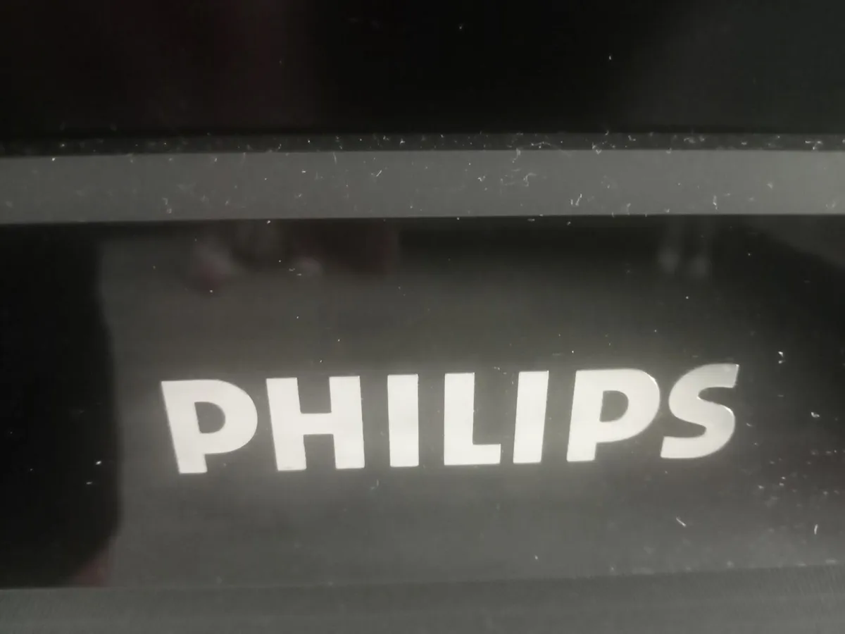 50" TV - Image 2