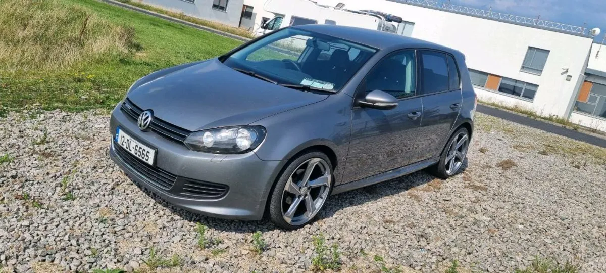 2012 Volkswagen Golf - Image 3
