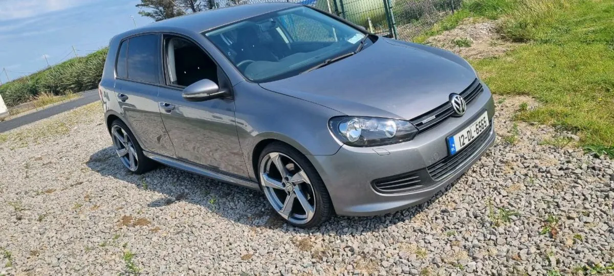 2012 Volkswagen Golf - Image 4
