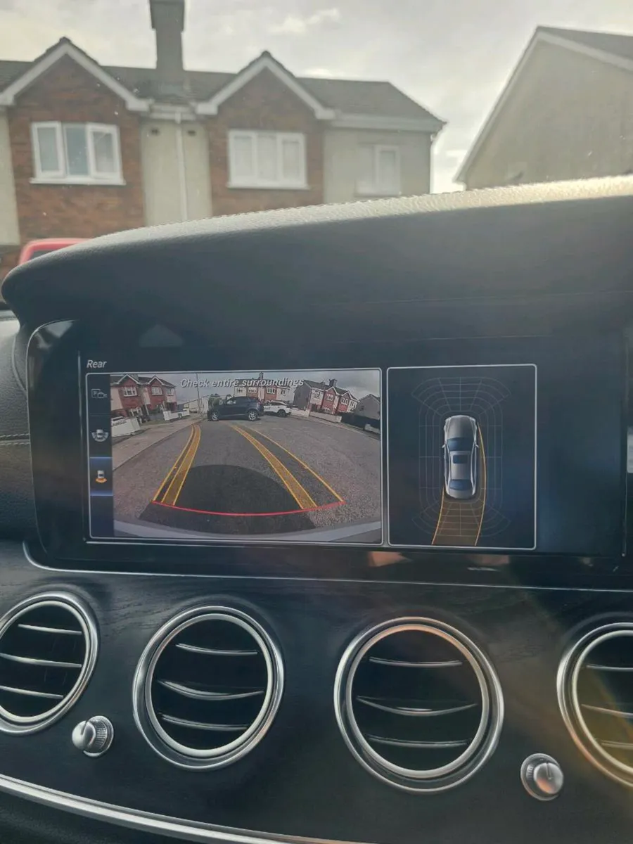 Mercedes e220d amg line - Image 4