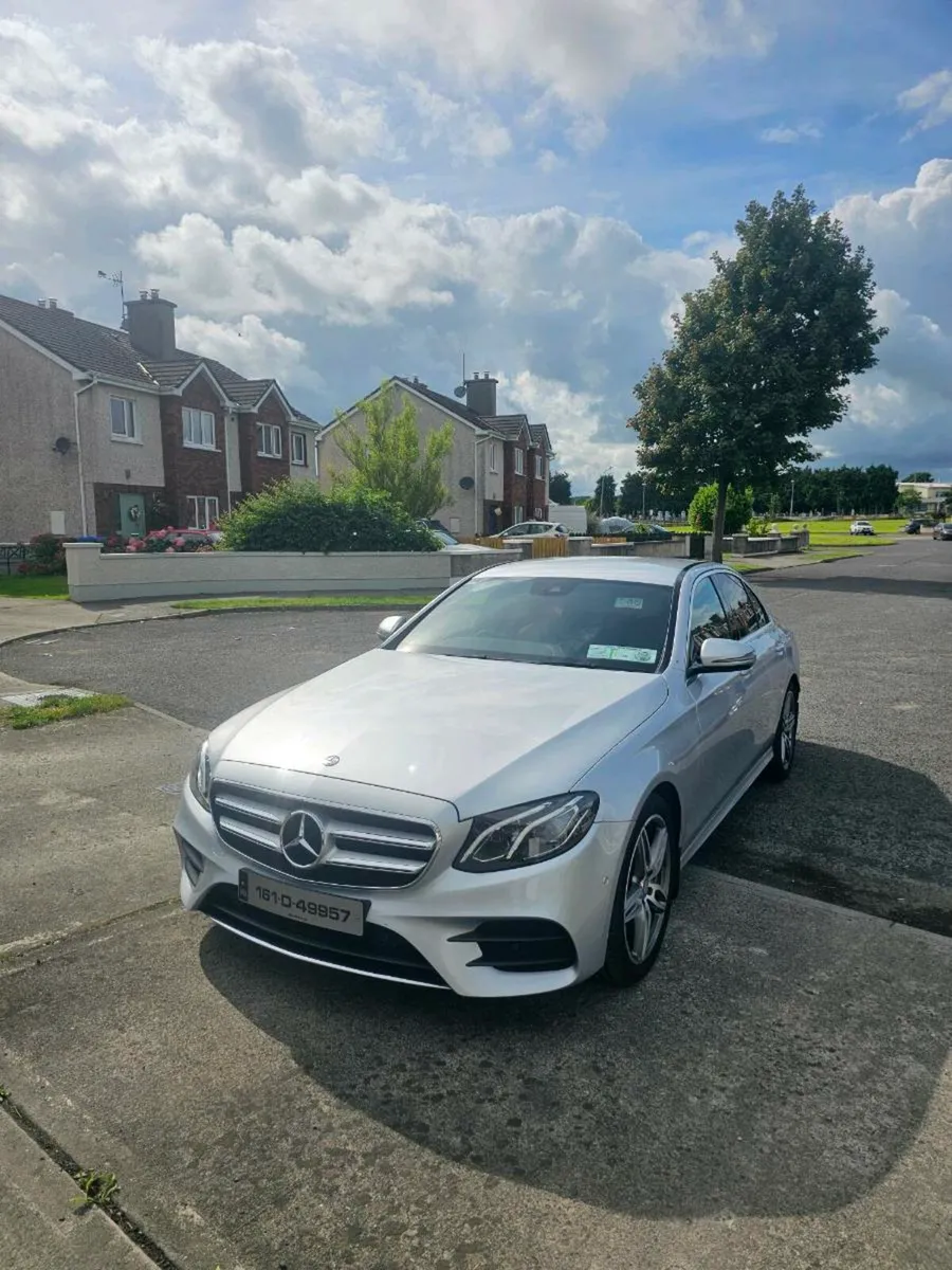 Mercedes e220d amg line - Image 1