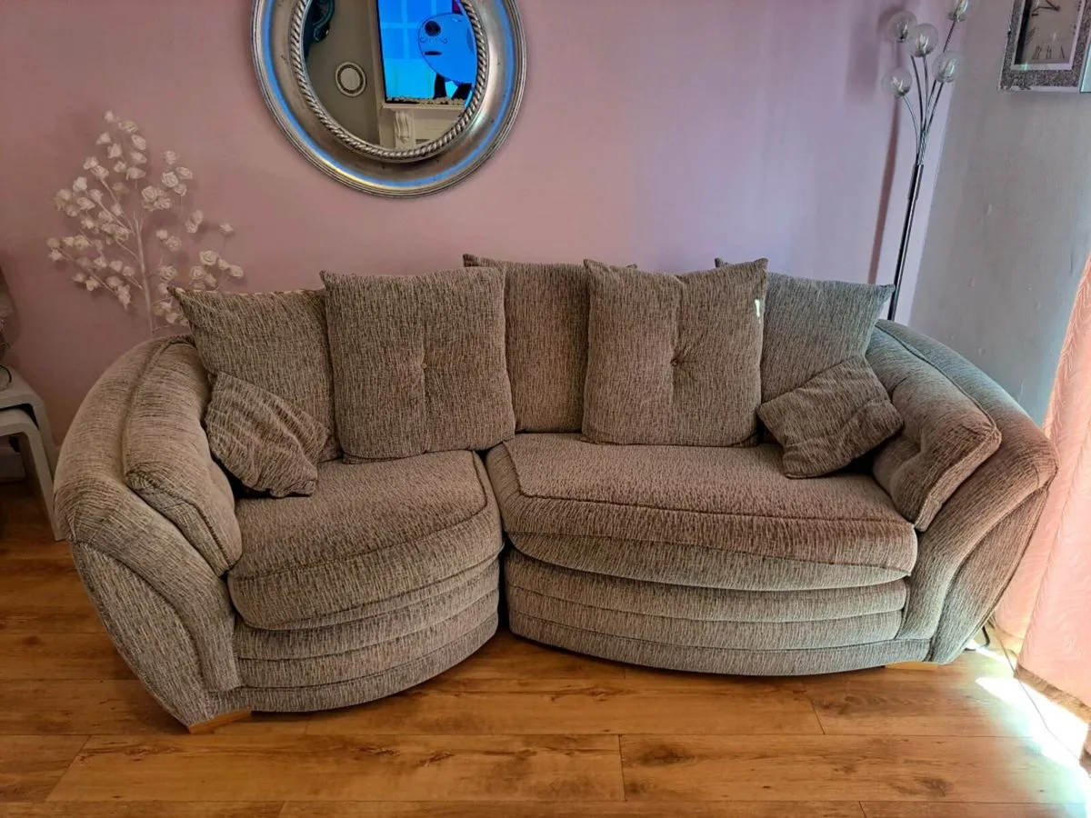 Sofa - Image 4