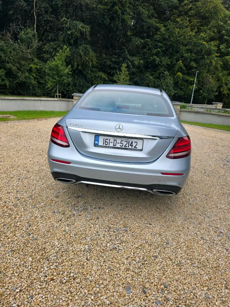 2016 E220 AMG Line - Image 4