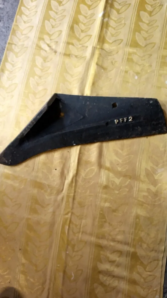 Vintage PIERCE plough shear and point