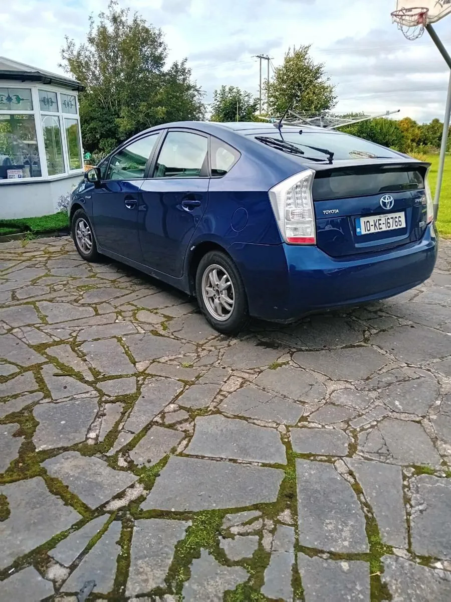 Toyota prius 1.8 petrol hybrid automatic - Image 2