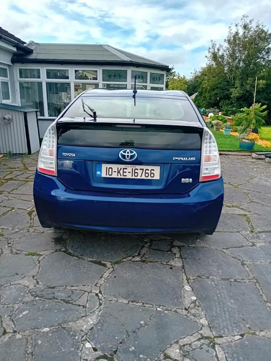 Toyota prius 1.8 petrol hybrid automatic - Image 3