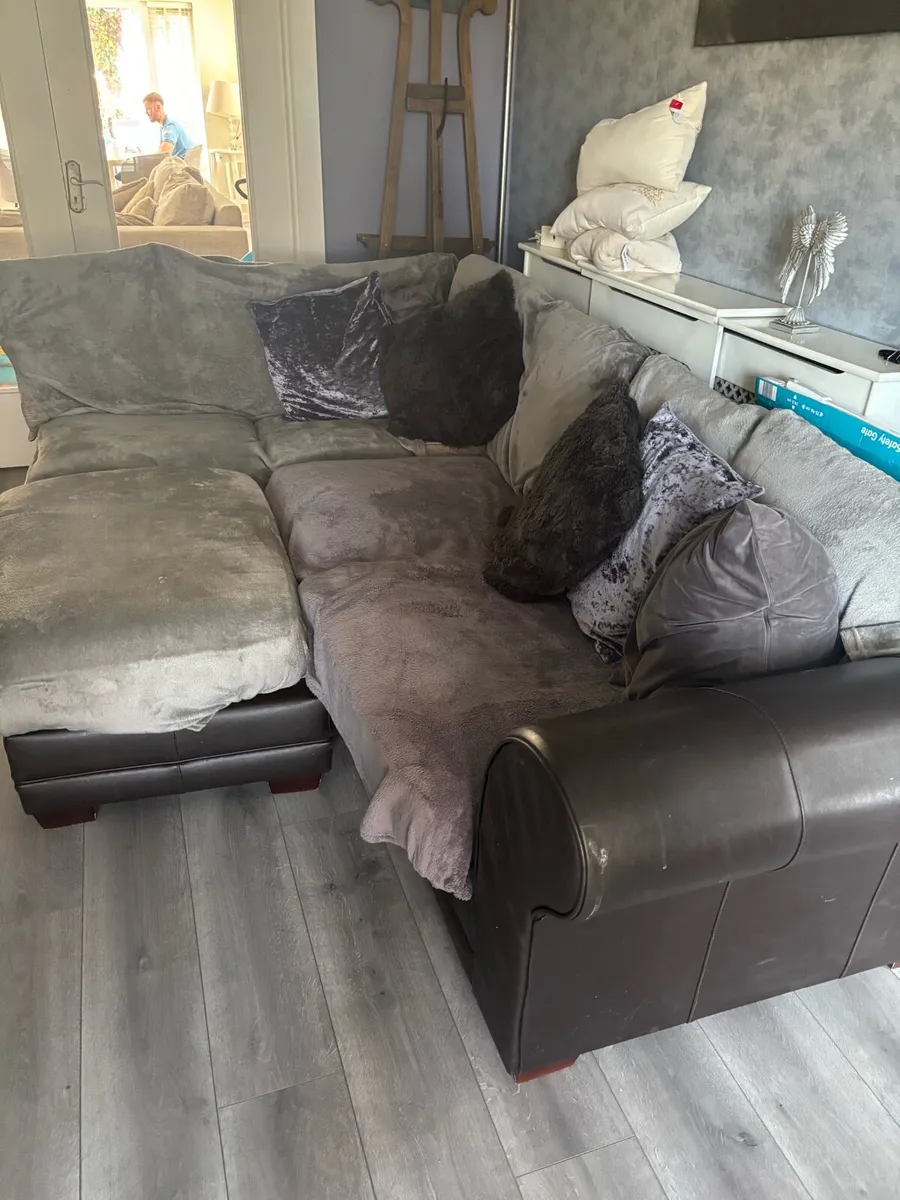 Couch - Image 1