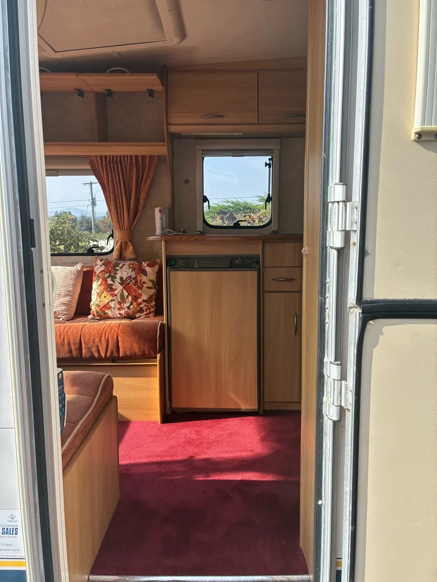 Fixed bed Caravan - Image 3