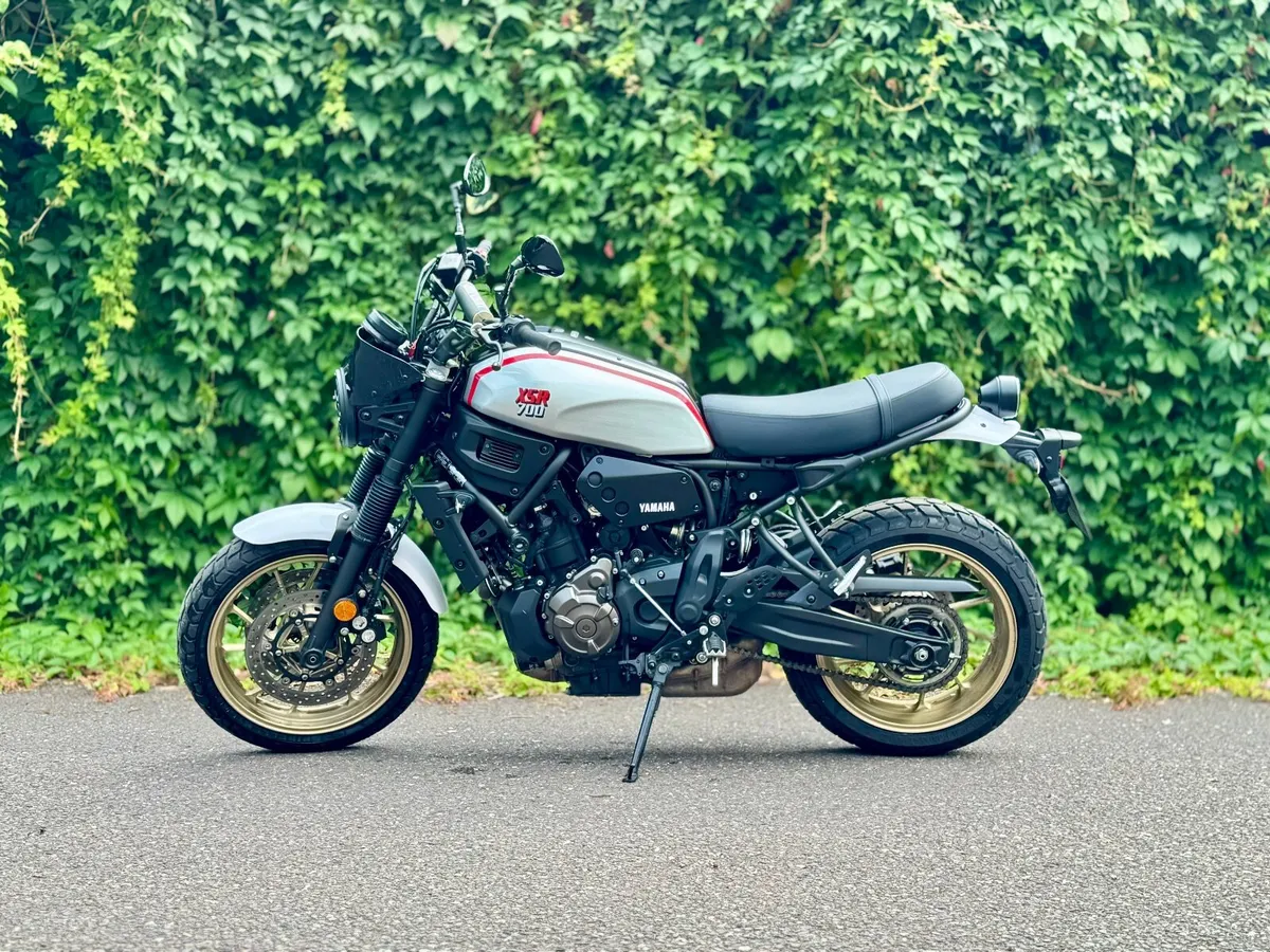 2022 YAMAHA XSR700 XTRIBUTE - Image 3