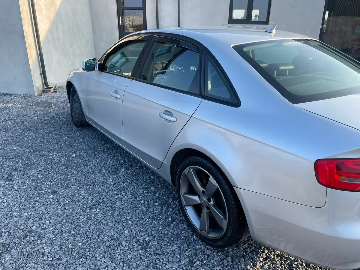 Audi A4 - Image 2