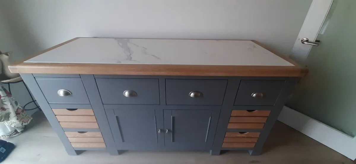 Kitchen island - Image 4