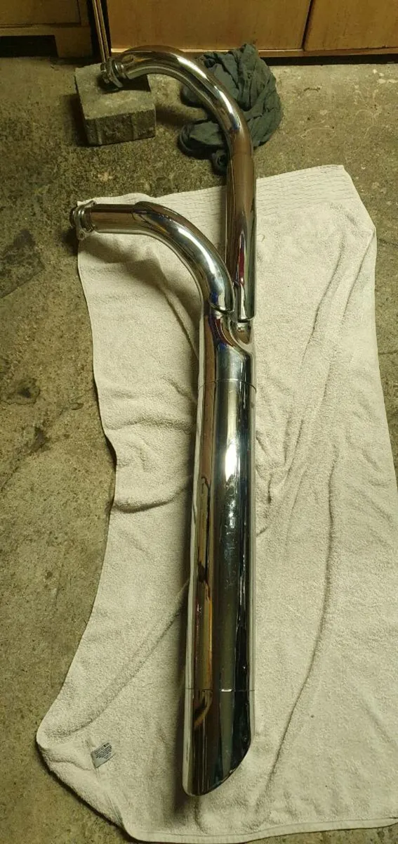 Honda Shadow 750 exhaust like new - Image 1