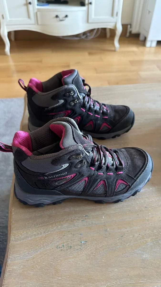 Hiking shoes - Image 3