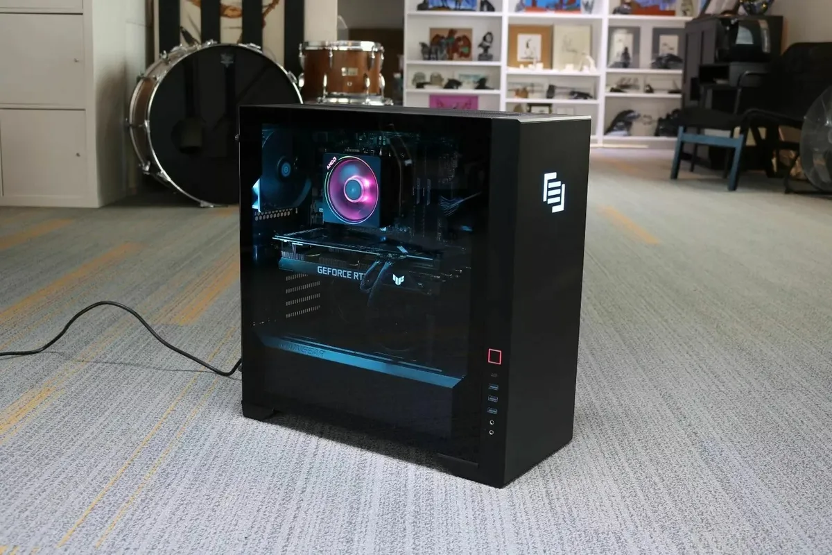 Maingear PC Ryzen 3600X, RTX 3070, 32GB DDR4 - Image 1