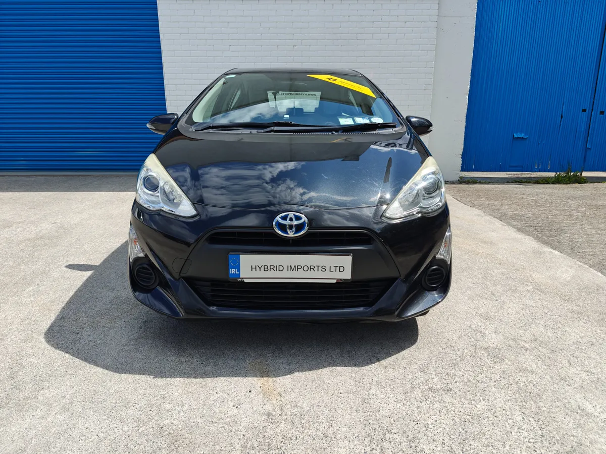 2017 TOYOTA AQUA SELF CHARGING HYBRID AUTOMATIC - Image 2