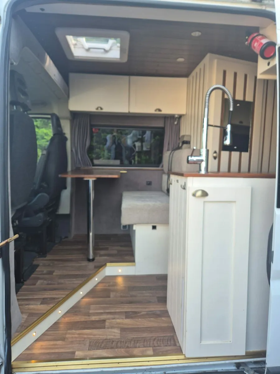 Citreon Relay Camper Van - Image 4