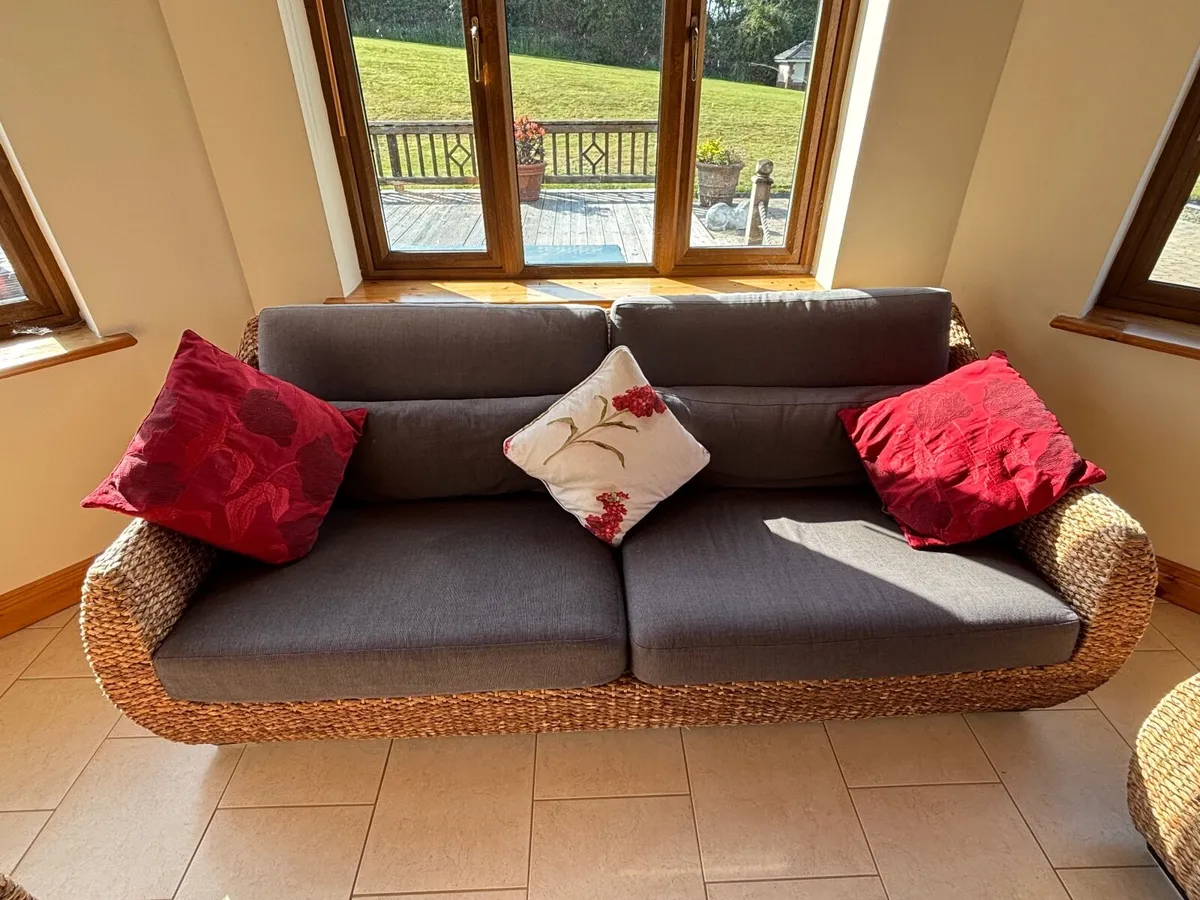 Rattan indoor sofa set - Image 2