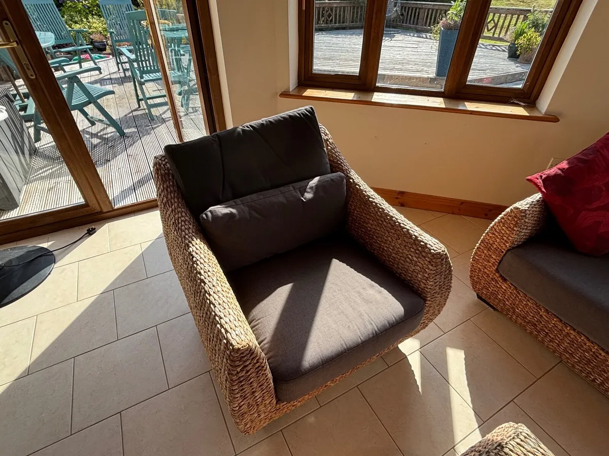 Rattan indoor sofa set - Image 3