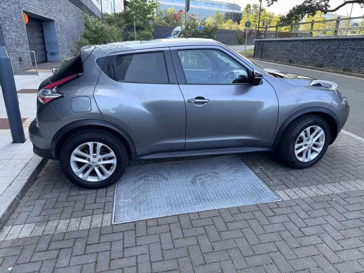 2015 Nissan Juke - Image 3