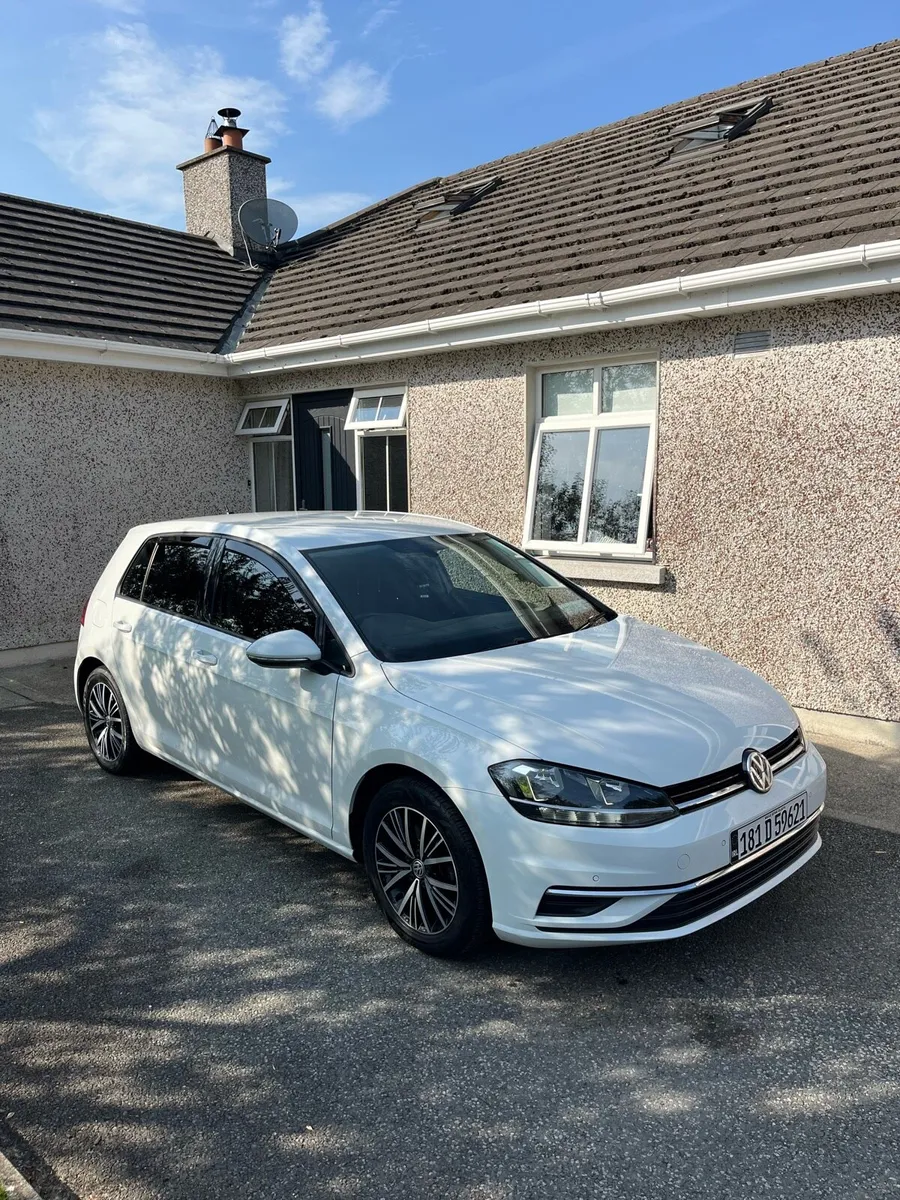 2018 Volkswagen Golf - Image 1