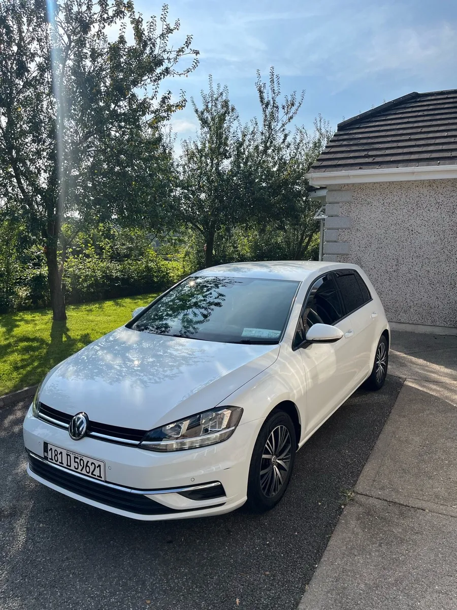 2018 Volkswagen Golf - Image 3