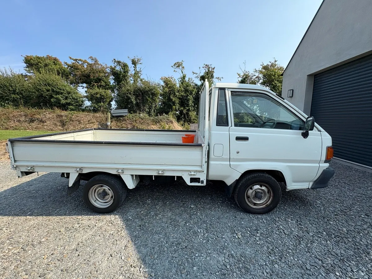 1998 Toyota liteace - Image 1