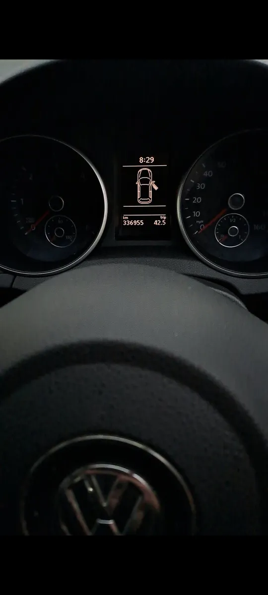 Volkswagen Golf 2010 - Image 3