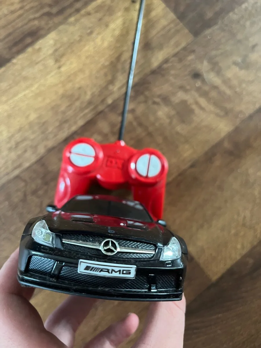 RC Mercedes-Benz SL65 AMG Black Series - Image 2